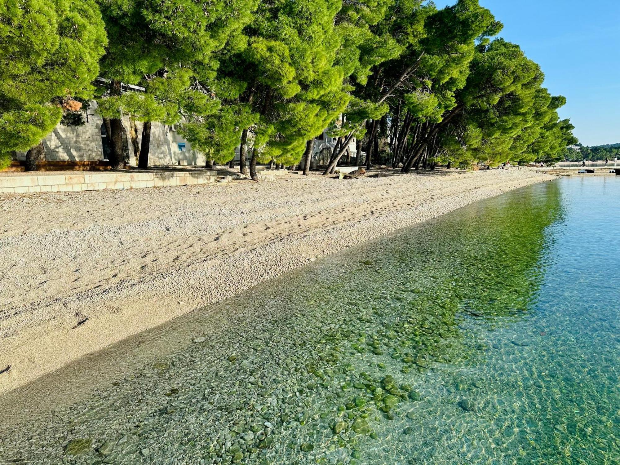 Spacious Family Apartment Near The Beach Makarska Exterior photo